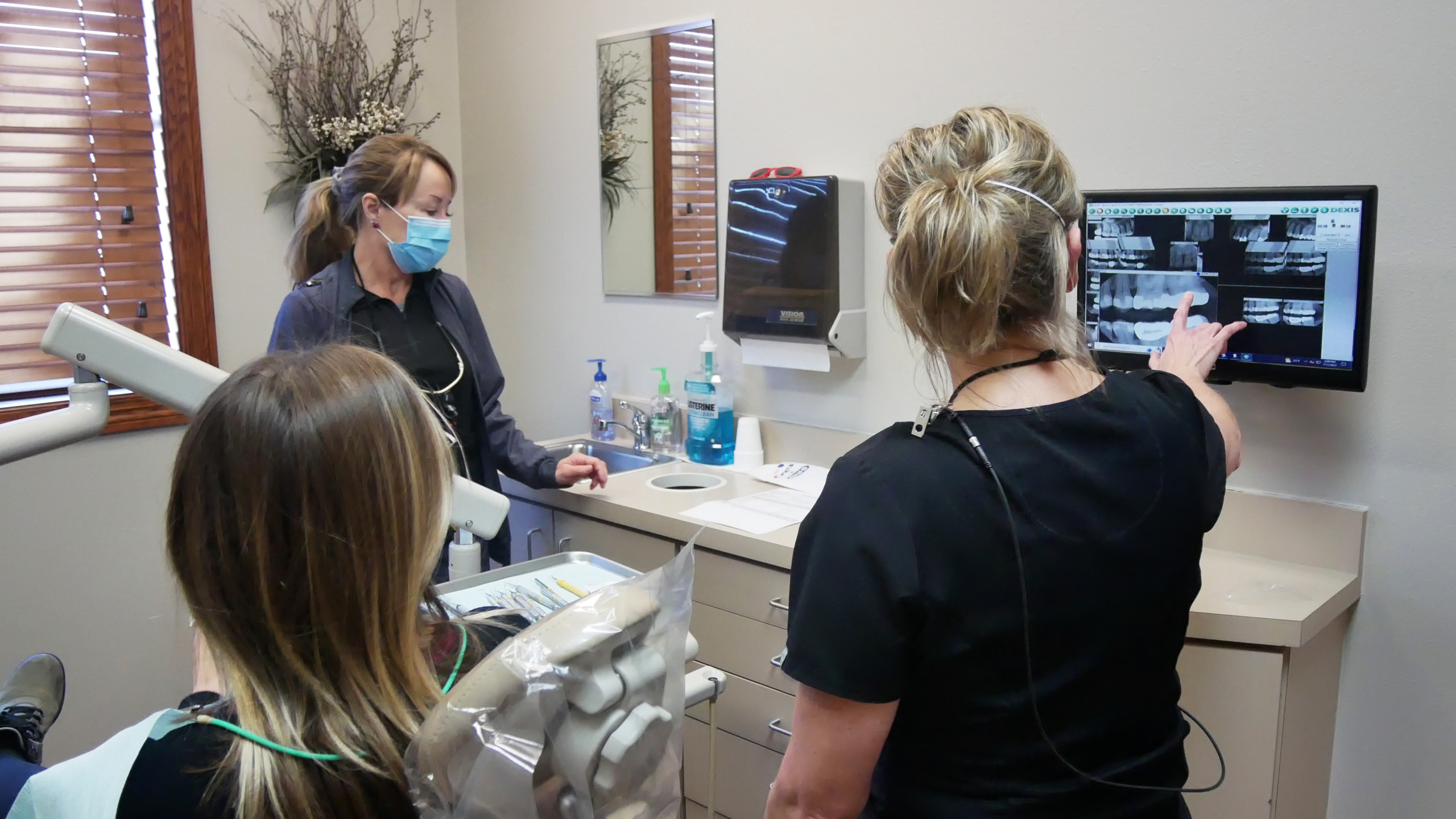dental hygienists at dental care associates